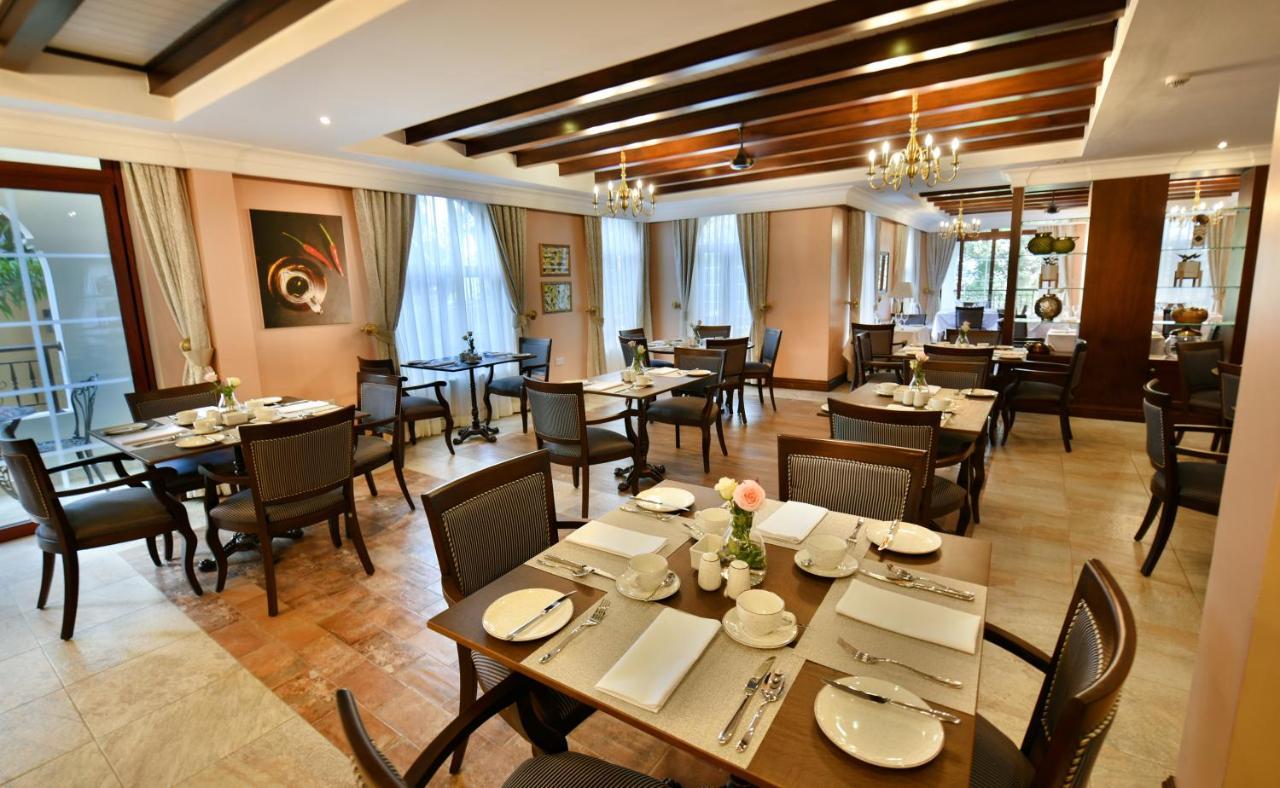 Casa Solada Hotel Kampala Buitenkant foto