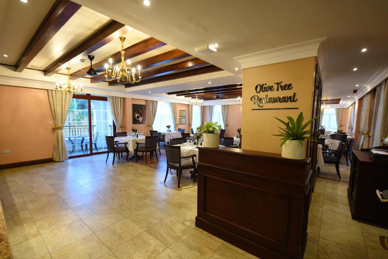 Casa Solada Hotel Kampala Buitenkant foto