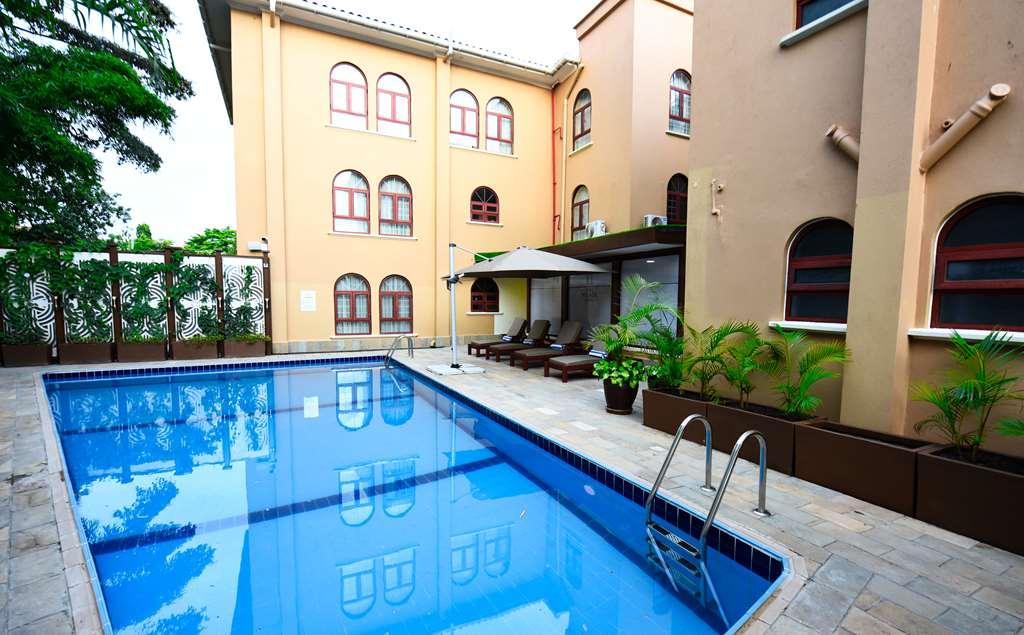 Casa Solada Hotel Kampala Buitenkant foto